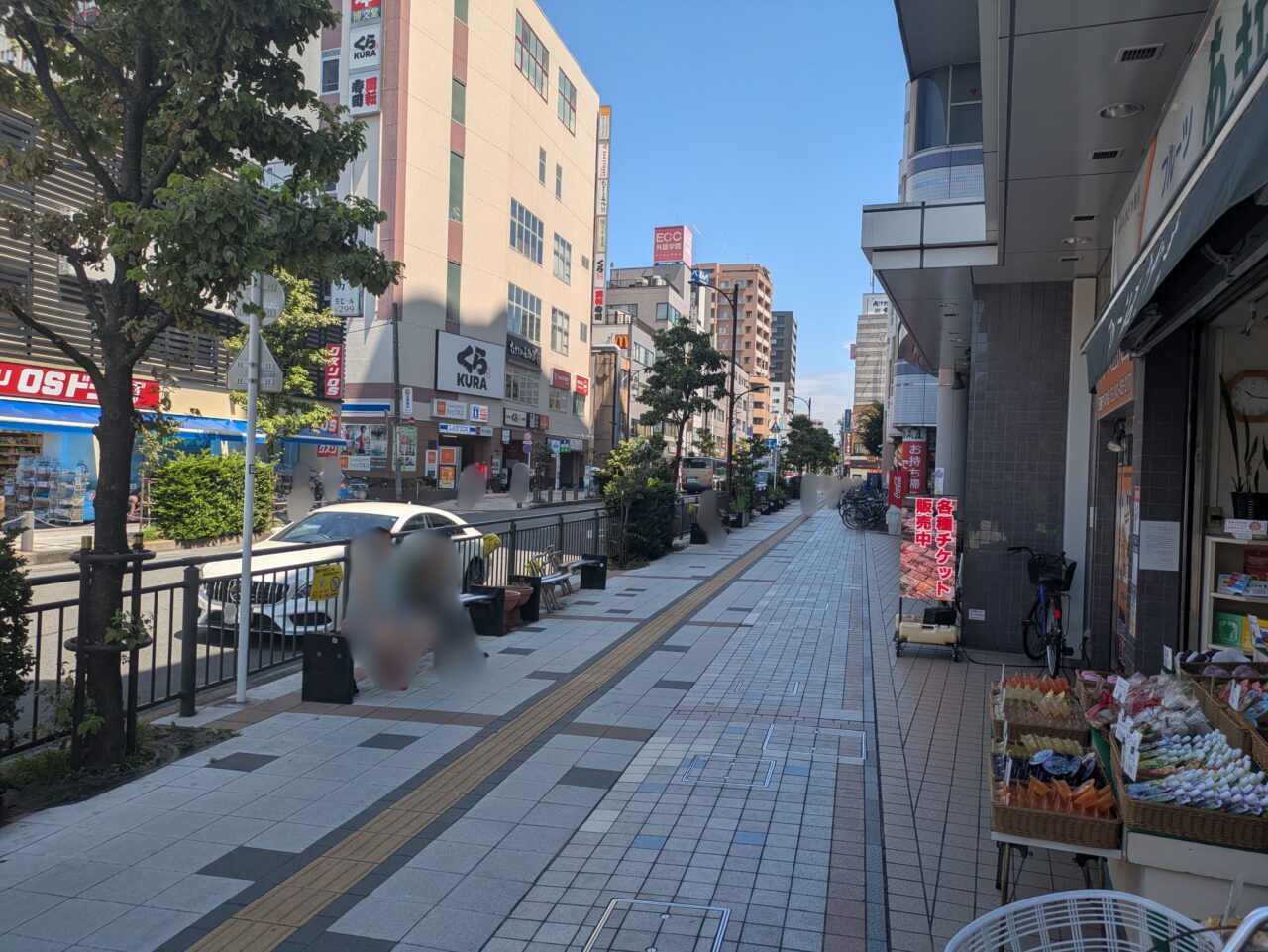 田無ASTAの東側の歩道